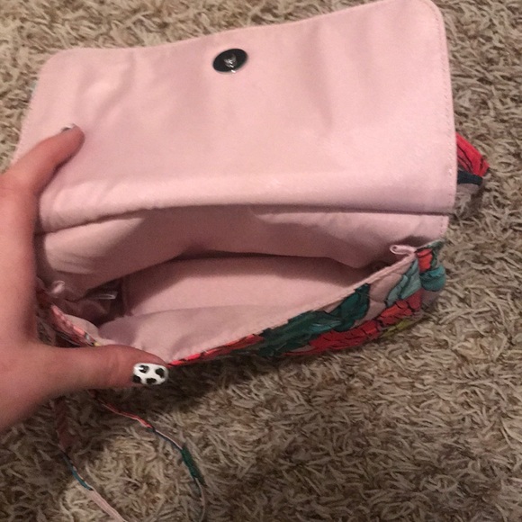 !!VERA BRADLEY BUNDLE!! *needs to go* - Picture 2 of 6